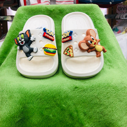 Kids beautiful slippers