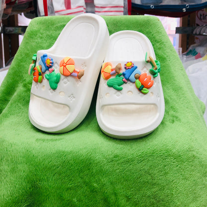 Kids beautiful slippers