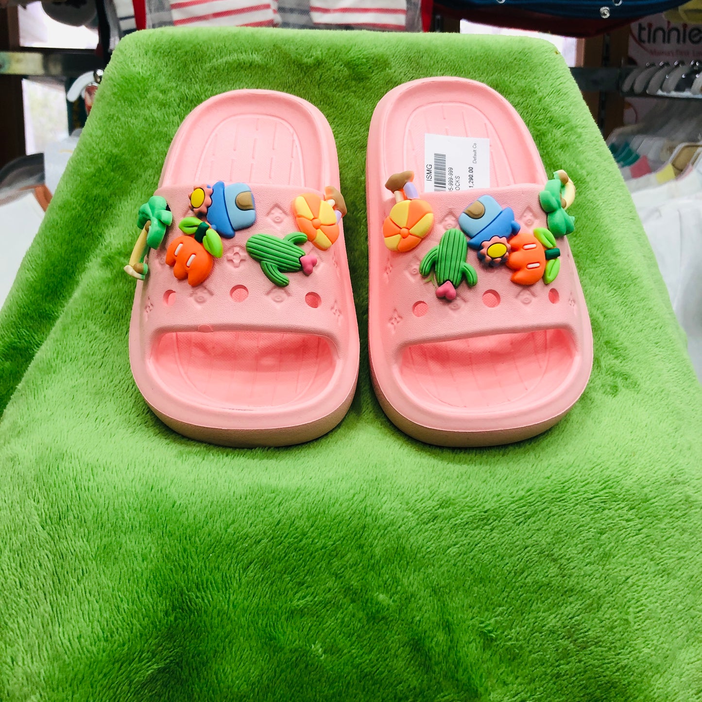 Kids beautiful slippers