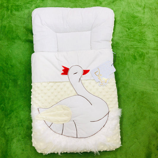Baby valvet carry nest