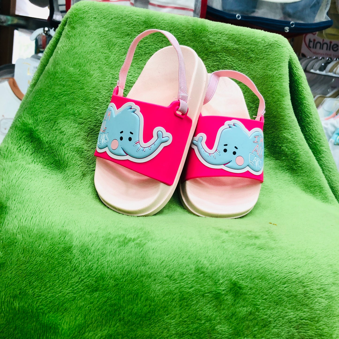 Kids chic slippers